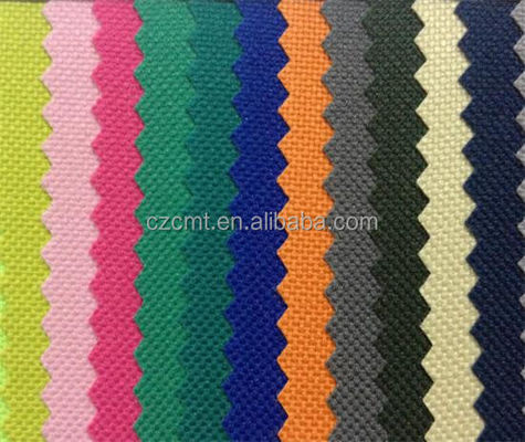 300D Polyester Oxford Stoff Beschichtung PVC Beschichtet für höhere Festigkeit und Langlebigkeit