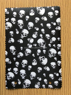 100% Polyester Schwarz-Weiß-Skelett-Druck aus Oxford-Gewebe