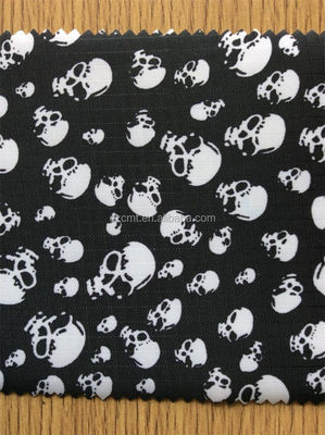 100% Polyester Schwarz-Weiß-Skelett-Druck aus Oxford-Gewebe