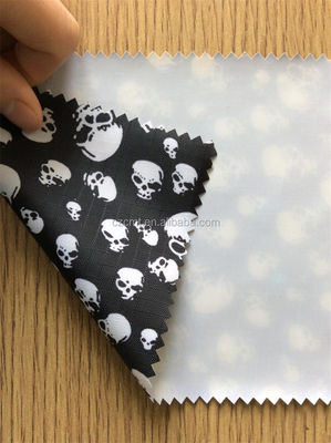 100% Polyester Schwarz-Weiß-Skelett-Druck aus Oxford-Gewebe