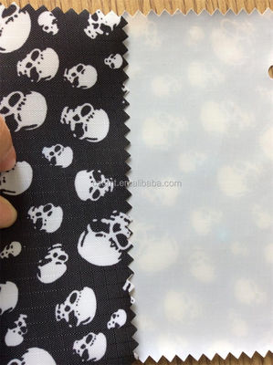 100% Polyester Schwarz-Weiß-Skelett-Druck aus Oxford-Gewebe