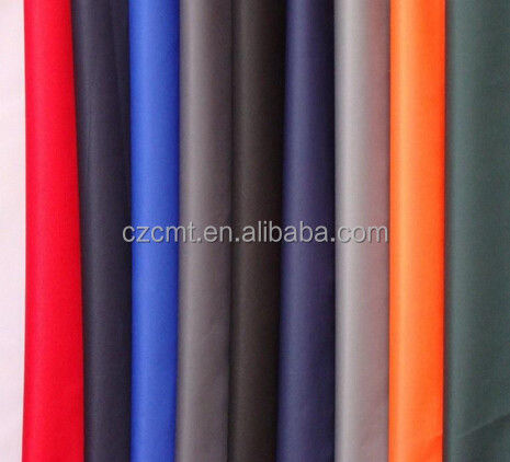 300D Polyester Oxford Stoff Beschichtung PVC Beschichtet für höhere Festigkeit und Langlebigkeit
